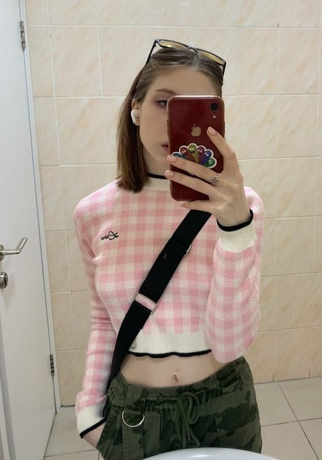 Nahá fotka uniklých OnlyFans od Yoursoftness69