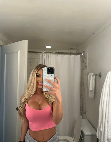Noelleeexoxo