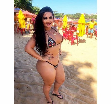 Alaston vuotanut OnlyFans-kuva Telminha Avila