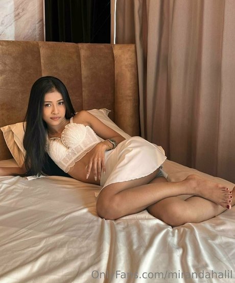 Foto di nudo di fuga di OnlyFans di Mirandahalil
