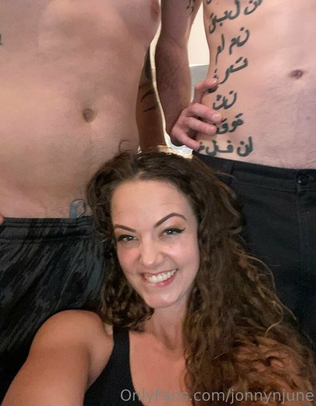 Nacktes geleaktes OnlyFans-Foto von Jonnynjune