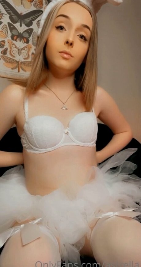 Обнаженная фотография утечки OnlyFans от Astrella Rae