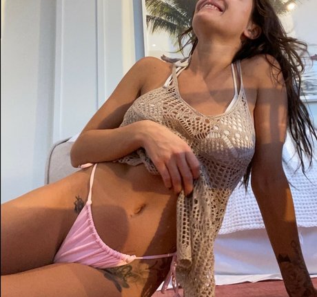 Naken läckt OnlyFans-bild av Veronica May
