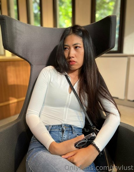 Nøgent lækket OnlyFans-billede af Mvlust