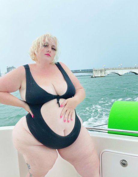 Foto nua vazada do OnlyFans de Sweetcherrybbw