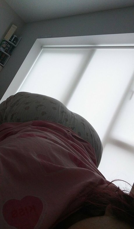 Naken lekkede OnlyFans-bilde av Urlilsuccubus