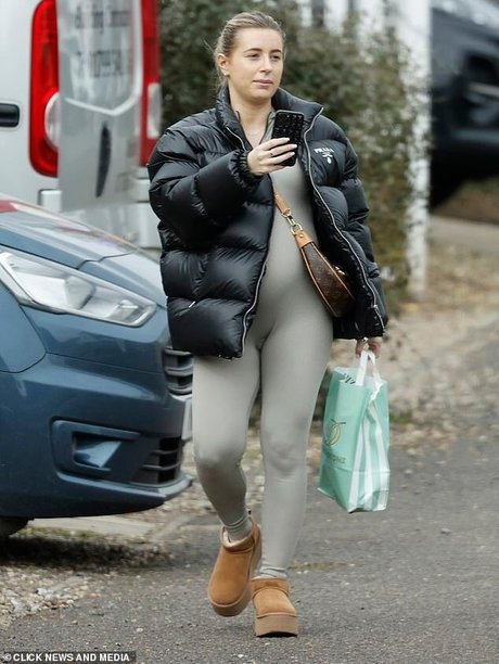 Alasti lekkinud OnlyFans-i pilt Dani Dyer
