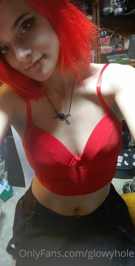 Glowyhole OnlyFans