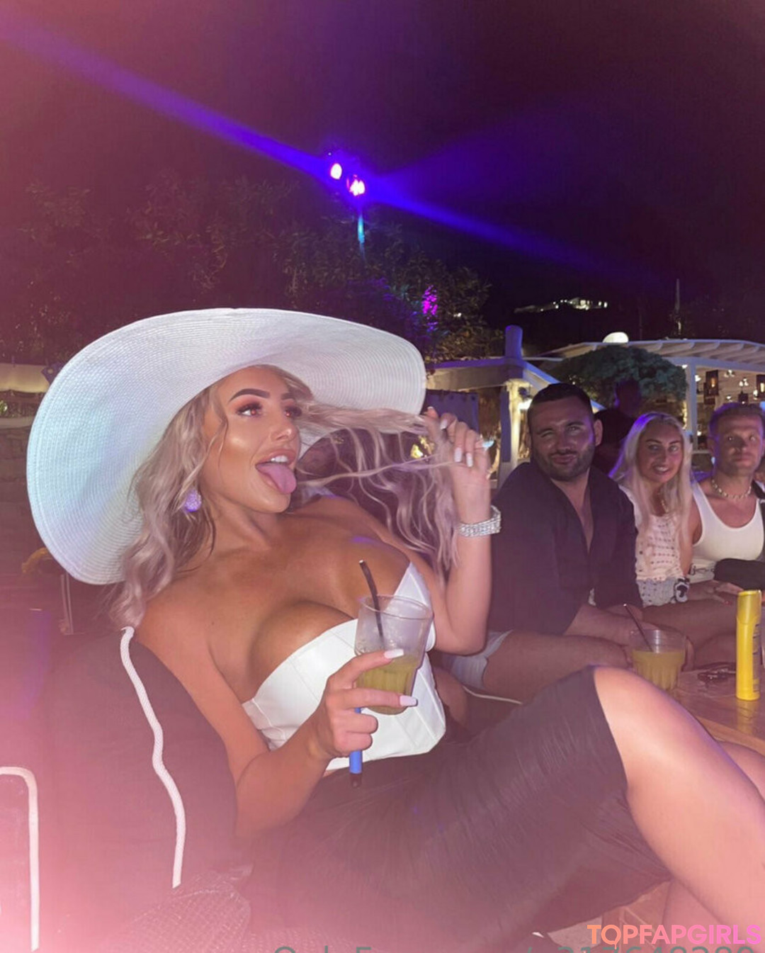 Alasti lekkinud OnlyFans-i pilt Abigalexo #28