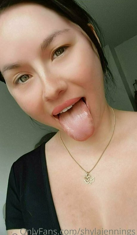 Nahá fotka uniklých OnlyFans od Shylajennings