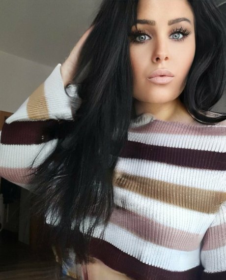 Naken lekkede OnlyFans-bilde av Justjenna93