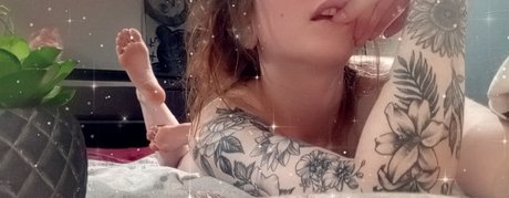 Nacktes geleaktes OnlyFans-Foto von Louise