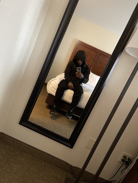 Naken läckt OnlyFans-bild av President Rob