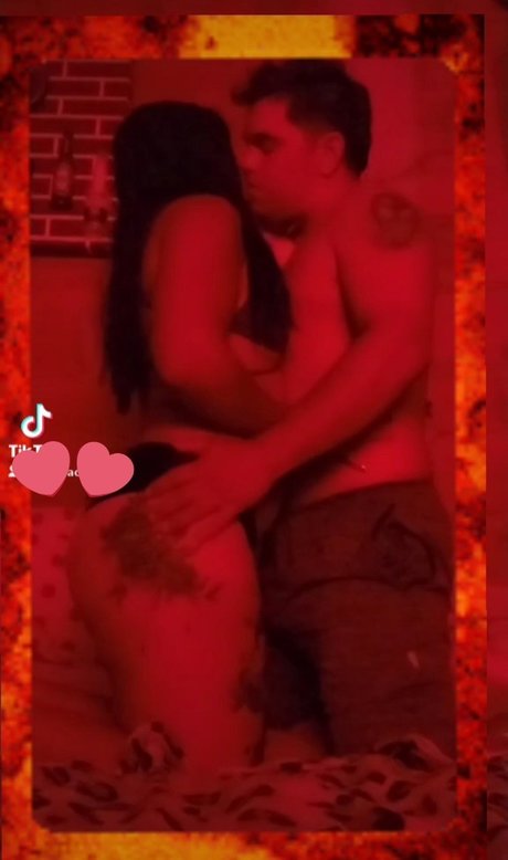Juntos A La Par  nude leaked OnlyFans photo