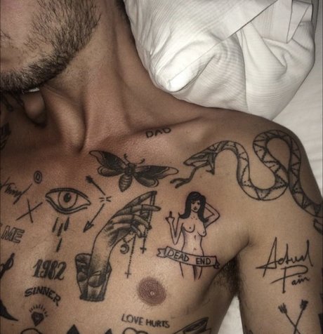 Nøgent lækket OnlyFans-billede af N Fenix