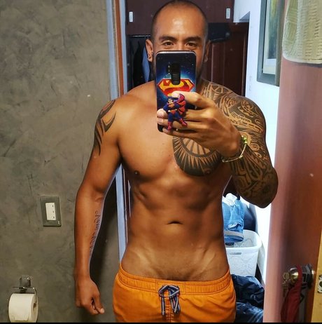 Alaston vuotanut OnlyFans-kuva U191382185