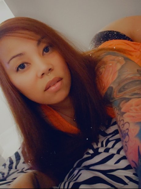 Naken läckt OnlyFans-bild av T L A