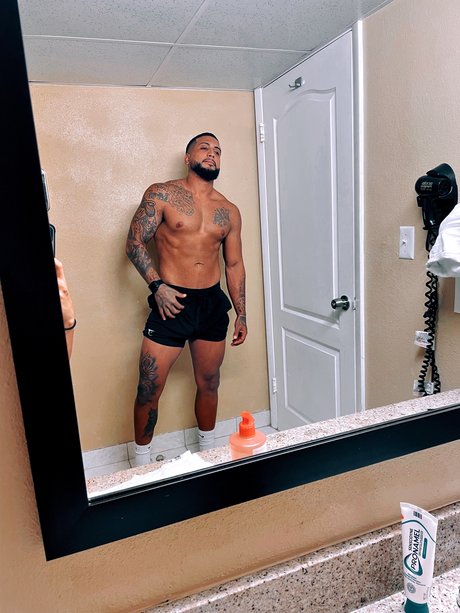 Foto nua vazada do OnlyFans de Dre Gavi