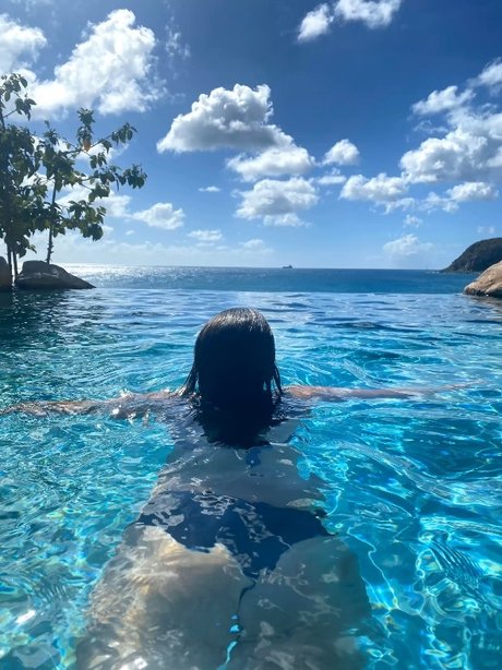 Naken läckt OnlyFans-bild av Quinn