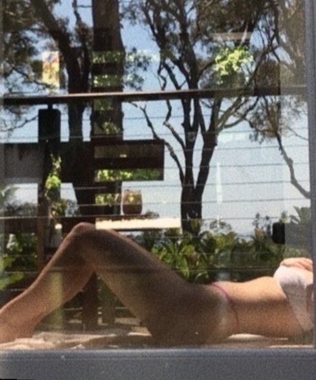 Nahá fotka uniklých OnlyFans od Bambi