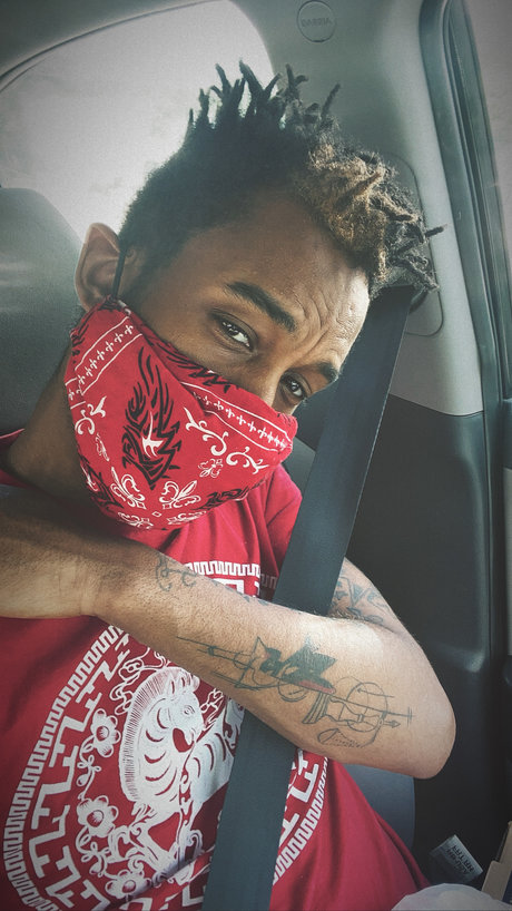 Naakte gelekte OnlyFans-foto van Shellz