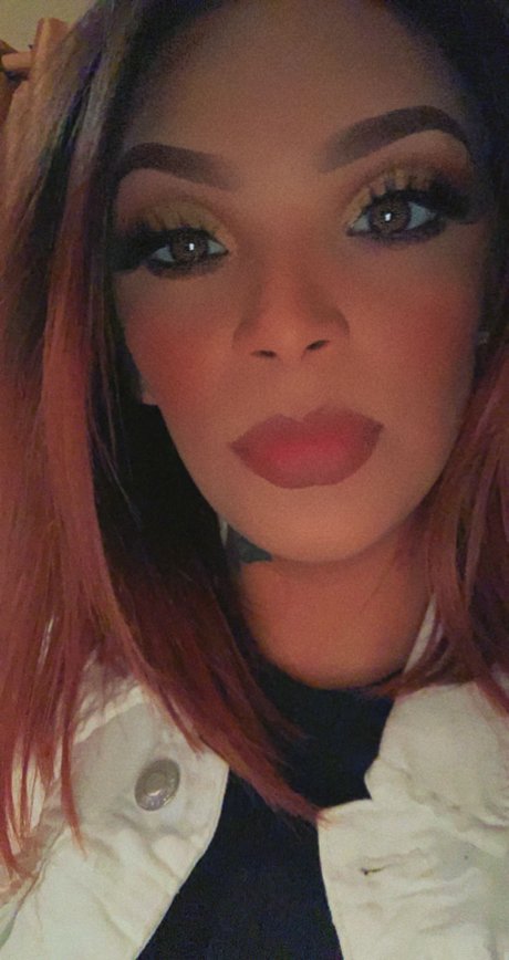 Naken läckt OnlyFans-bild av Beauty Queen