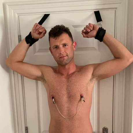 Nahá fotka uniklých OnlyFans od Matthew Michael Mccaw