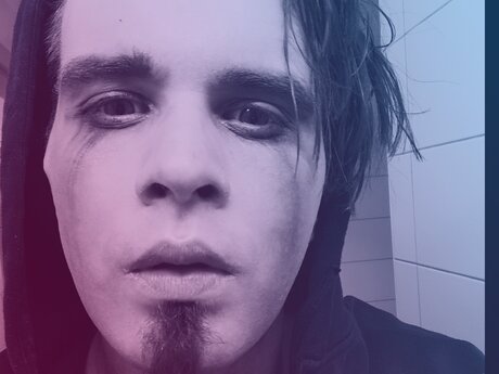 Naken läckt OnlyFans-bild av V