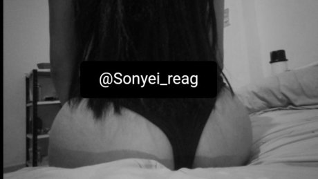 Nahá fotka uniklých OnlyFans od Sonyeireag
