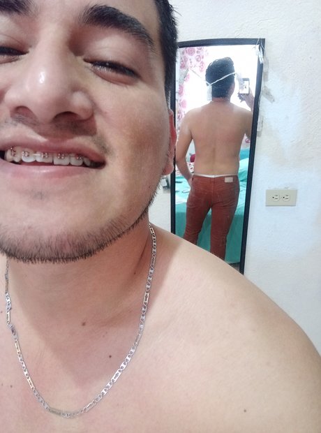 Nahá fotka uniklých OnlyFans od Jim Rl