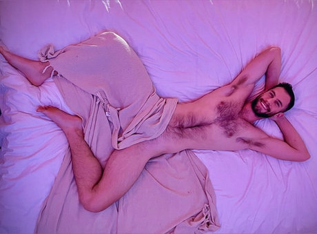 Naken läckt OnlyFans-bild av Gray