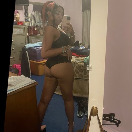 Naken läckt OnlyFans-bild av Nae Lani