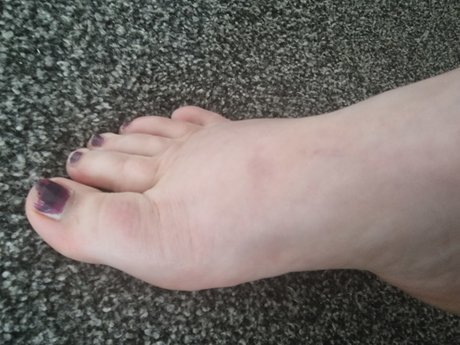 Naakte gelekte OnlyFans-foto van Footfantasy11