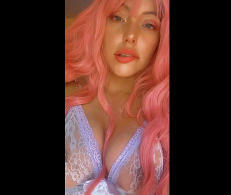 Foto di nudo di fuga di OnlyFans di Luna Veltran