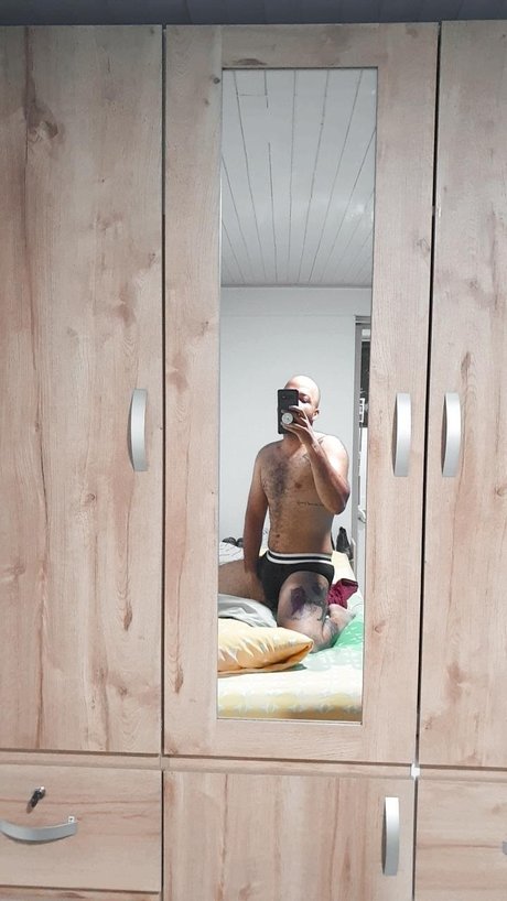 Naken läckt OnlyFans-bild av Feets And Legs