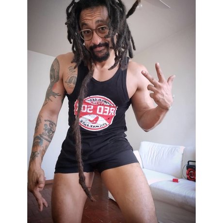 Nacktes geleaktes OnlyFans-Foto von Rasta Crazy