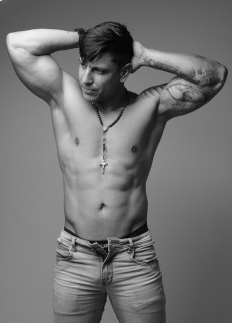 Alasti lekkinud OnlyFans-i pilt Guineto