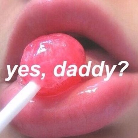 Naken läckt OnlyFans-bild av Daddys Little Devil