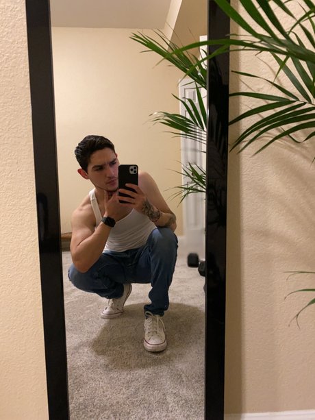 Photo nue de fuite OnlyFans de Raul