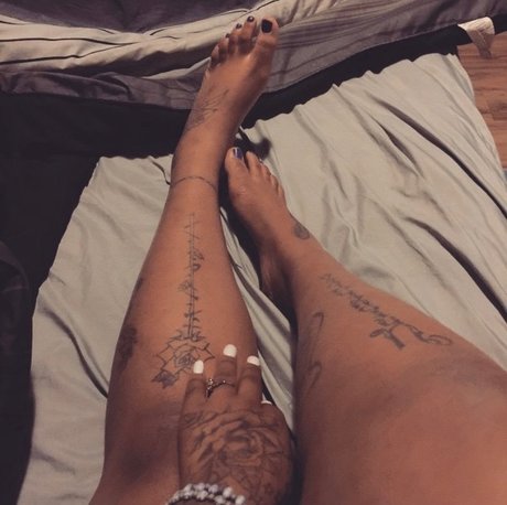 Foto desnuda filtrada de OnlyFans de Tattoobunny