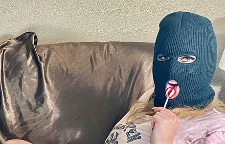 Naken läckt OnlyFans-bild av Montana Sky