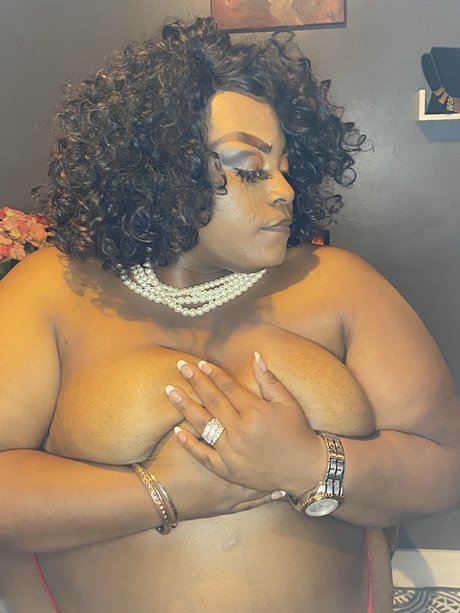 Naken läckt OnlyFans-bild av Sinclairebbwphenom