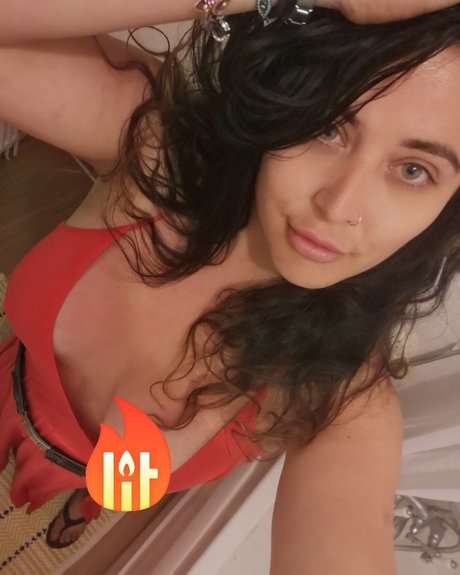 Обнаженная фотография утечки OnlyFans от Bustymusclebabe