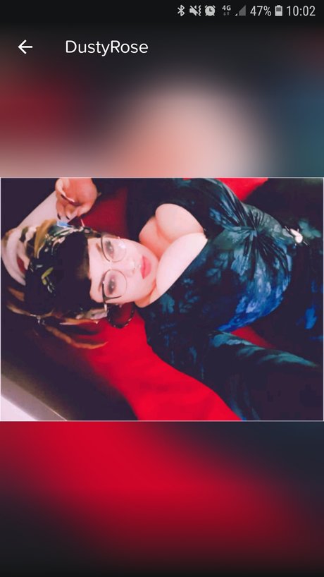 Naken läckt OnlyFans-bild av Dusty Rose