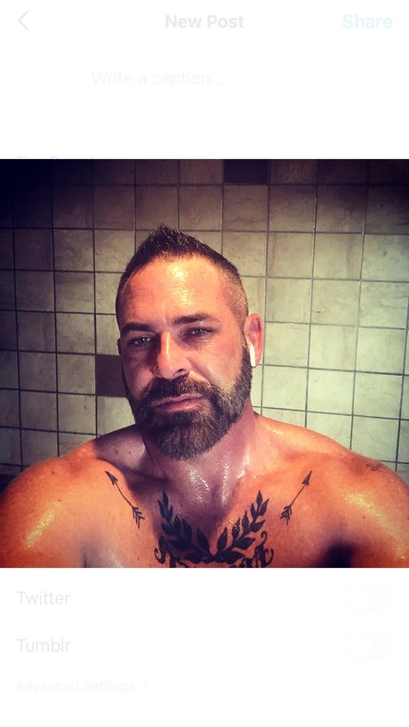 Nahá fotka uniklých OnlyFans od Frank Rizzo