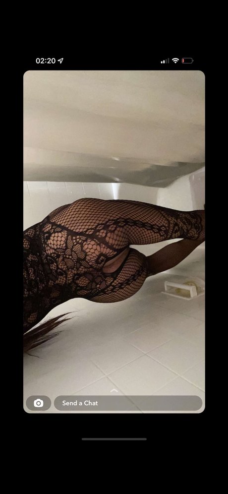 Photo nue de fuite OnlyFans de Goldenbabygirl21