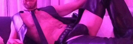 Nahá fotka uniklých OnlyFans od Flutiesteak