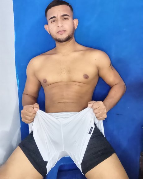Nahá fotka uniklých OnlyFans od Elmacho