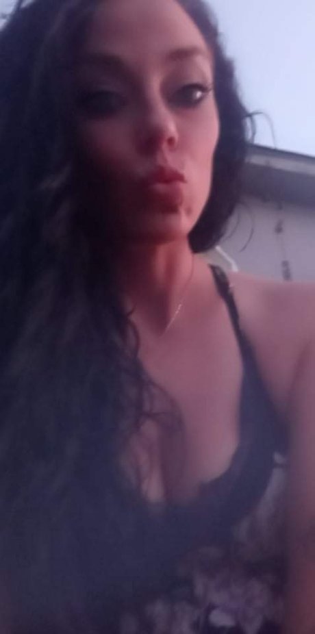 Naken läckt OnlyFans-bild av Codi