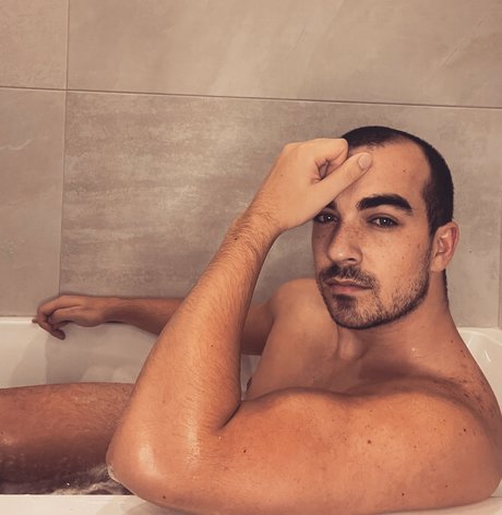 Naken läckt OnlyFans-bild av Jake Davis